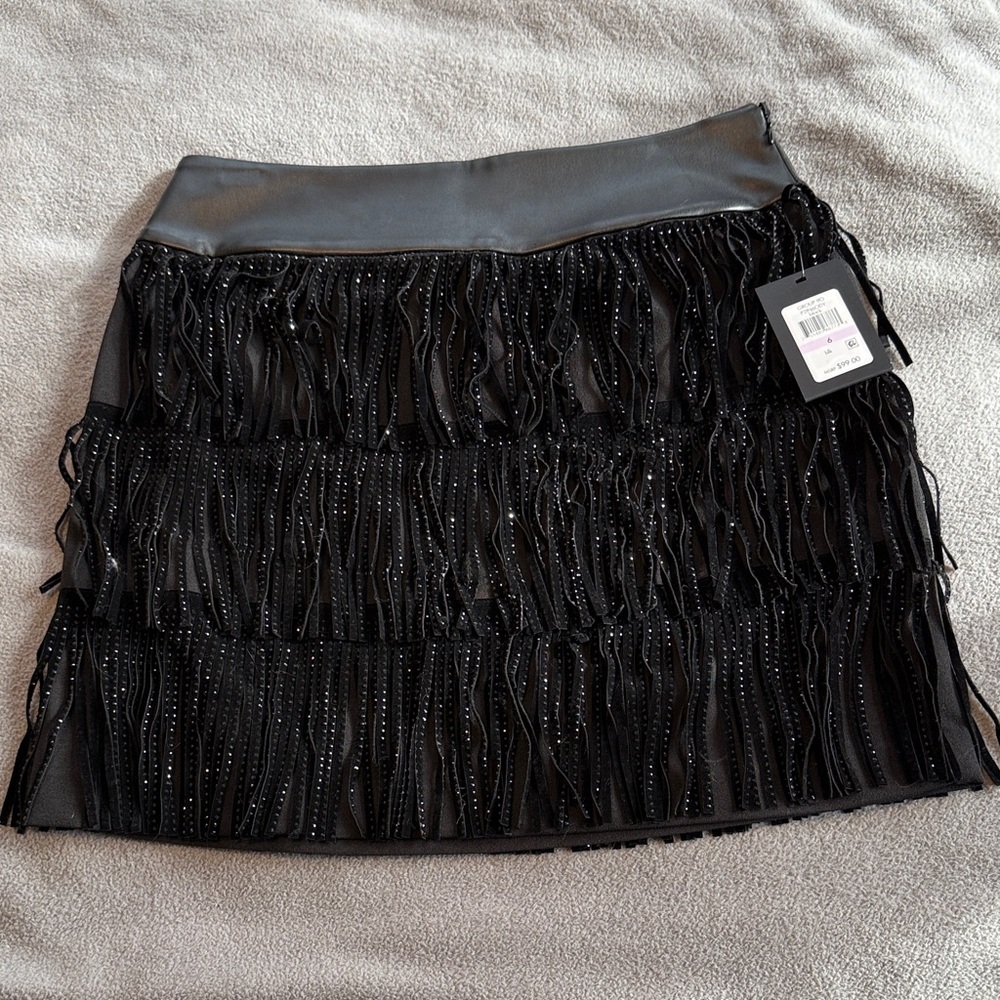 DKNY Group 90 Studded Fringe Mini Skirt Sz 6